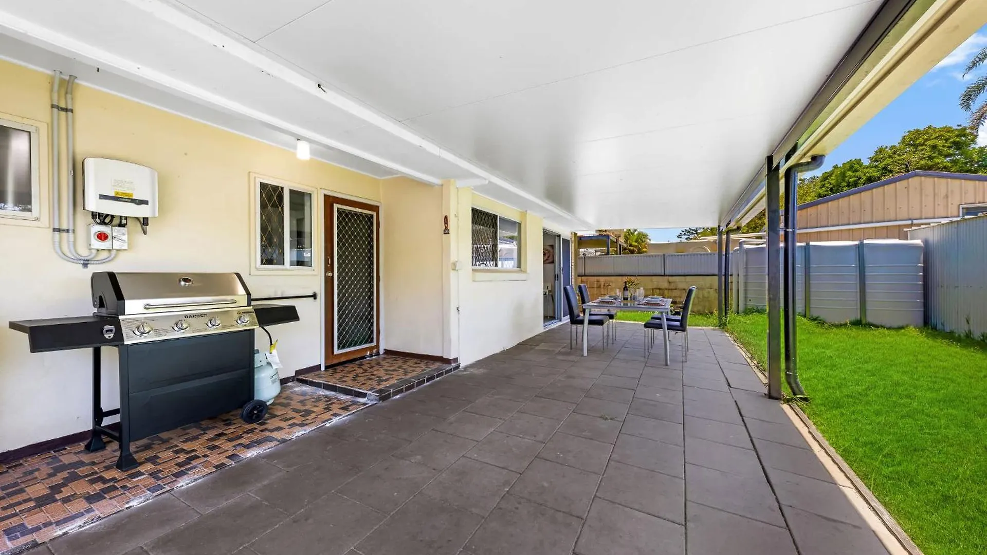 Pet Friendly Home In Maroochydore Holiday home